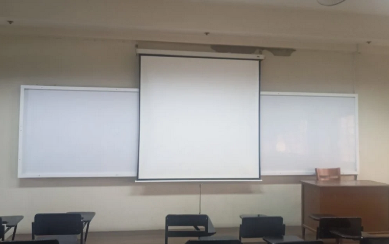 SOC initiates chalkless rooms at SJH; SAS, SEd to follow